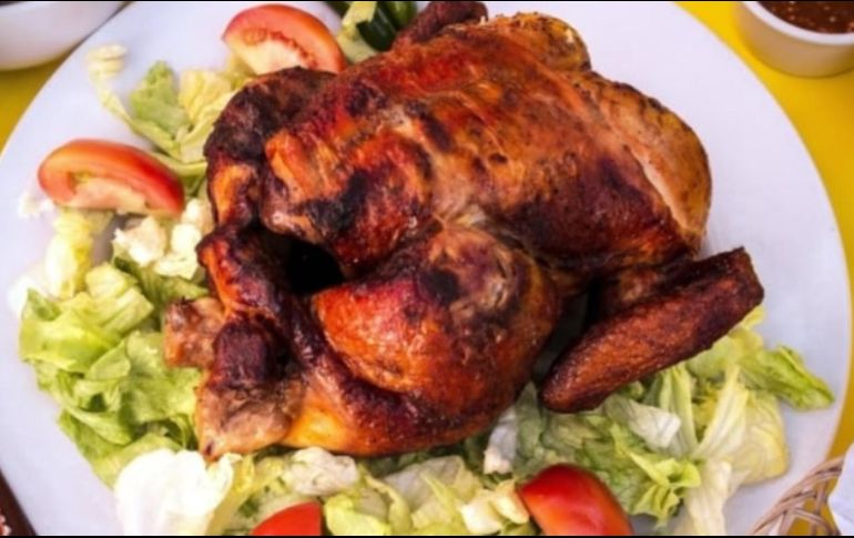 El pollo rostizado está 20 pesos más caro que al cierre de 2022. SUN