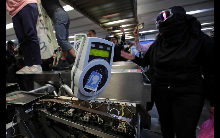 Las protestas ocurren en medio de una nueva polémica acerca de la inseguridad y falta de mantenimiento del Metro. EFE/I. Esquivel