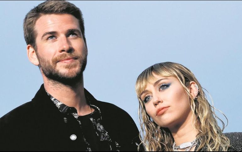 Liam Hemsworth y Miley Cyrus posan cuando eran un “feliz” matrimonio. EFE