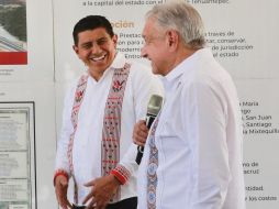 López Obrador fue recibido desde temprana hora de este sábado por el gobernador Salomón Jara. TWITTER/@salomonj