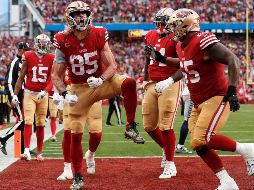 Christian McCaffrey acumuló 119 yardas por tierra y atrapó un pase en las diagonales. AP/Jed Jacobsohn