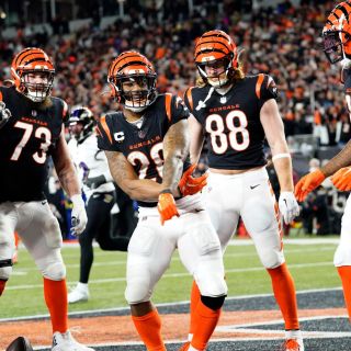 Cincinnati aprovecha los errores de Baltimore y avanzan a la ronda divisional