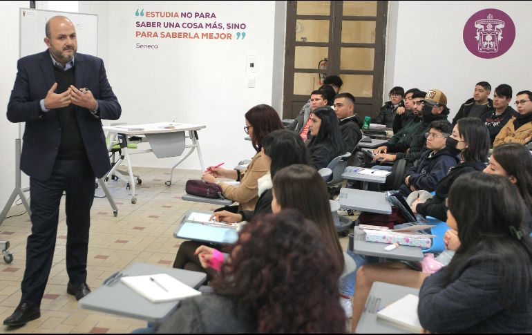 El Centro Universitario de Tlaquepaque (CUTlaquepaque) inició operaciones con clases para 240 alumnos en la sede temporal del Centro Cultural El Refugio. EL INFORMADOR / A. Camacho
