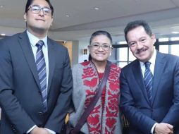 Coordinadores parlamentarios recibieron al aspirante a subgobernador de Banxico. SUN