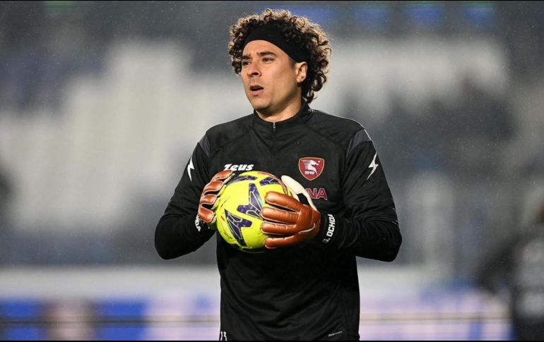 Guillermo Ochoa recibió 8 goles el fin de semana pasado. Twitter/@OfficialUSS1919