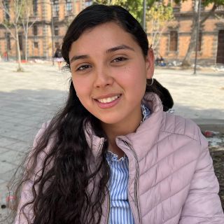 Alumnos tapatíos admiten bajo nivel de inglés; celebran clases gratis los sábados