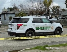 Las autoridades indicaron que buscan a dos sospechosos y ofrecieron una recompensa de 10 mil dólares por información que resulte en sus detenciones. R. Holman /AP