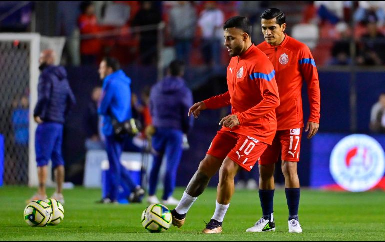 Si es que el diagnóstico se cumple y la evolución de Vega se da de acuerdo a lo esperado, el delantero estaría de regreso hasta el próximo 4 o 18 de marzo. IMAGO7