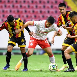 Leones Negros cayeron contra Cimarrones, en la cancha del Estadio Jalisco