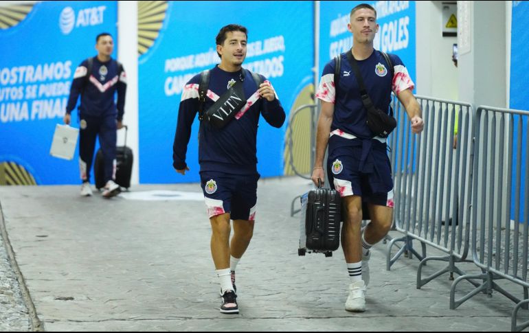 Desde su llegada a Chivas, Alan Mozo y Santiago Ormeño han recibido múltiples críticas por su accionar dentro de la cancha. IMAGO7