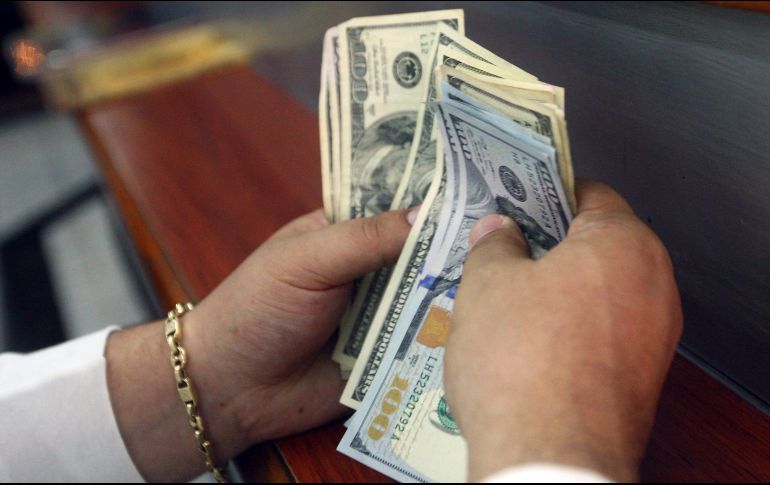 El paso mexicano es la sexta moneda emergente que presenta mayores pérdidas frente al dólar esta mañana de jueves. EL INFORMADOR/ARCHIVO