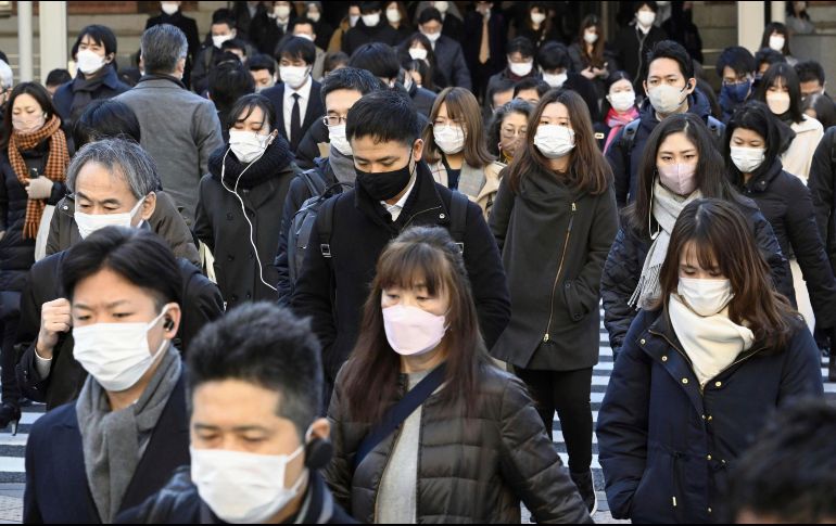 La medida se anuncia cuando Japón enfrenta contagios generalizados y niveles récord de muertes por COVID. AP/Kyodo News