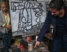 Recorrido por el atelier de la mano de Lorenzo Vigas. AFP/F.Parra