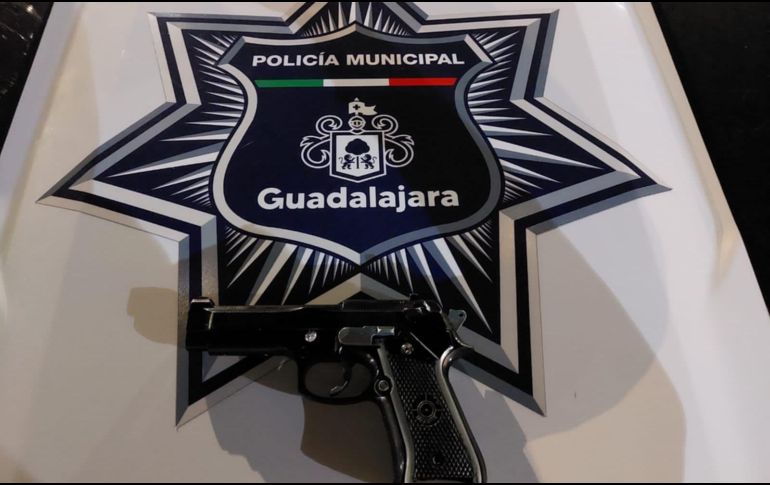 Cae hombre por robarle su moto a repartidor de comida. ESPECIAL