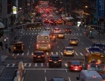 En total, 41 mil solicitantes de asilo han llegado a la ciudad desde la primavera pasada, según el alcalde. A. Kudacki. AP