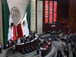 Diputados de la oposición pidieron al INE que investigue de dónde proviene el dinero de las precampañas. SUN
