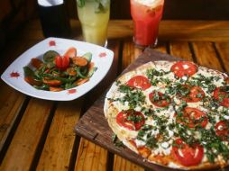 Suculenta pizza. Para compartir o darse un gusto con toque italiano. ESPECIAL