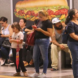 Suspenden servicio de Línea 1 del Tren Ligero por un objeto que fue arrojado