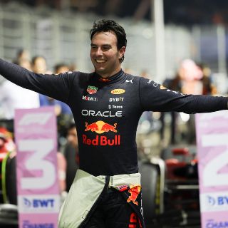 ¡Por el título de F1! Checo Pérez presume intenso entrenamiento