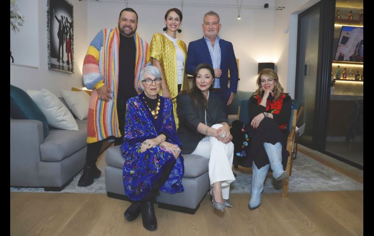 Benito Santos, Paola Hinojos, Jaime Ibiza, Anna Fusoni, Zaira Marino y Lydia Lavin. GENTE BIEN JALISCO/Claudio Jimeno