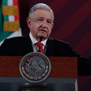 López Obrador arremete contra nueva marcha para defender al INE
