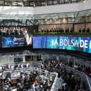 Bolsa Mexicana avanza 0.86 puntos y llega a 54.871,36 unidades