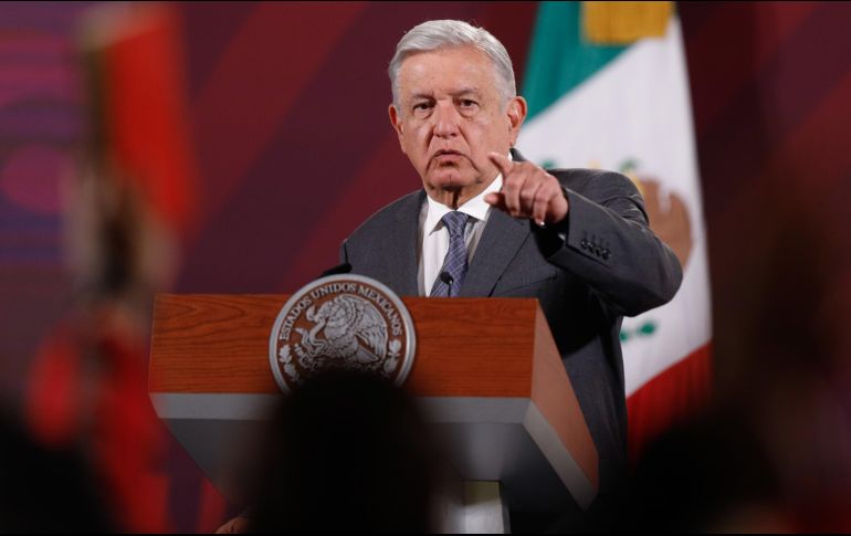 López Obrador acusó al INE, sin pruebas, de permitir el relleno de urnas, la falsificación de actas, el hurto de paquetes electorales y la compra del voto. EFE/I. Esquivel