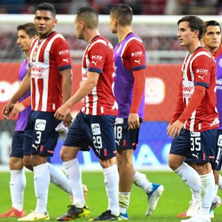 Chivas y su gran deficiencia que le aqueja desde hace años ¿Cuál será?