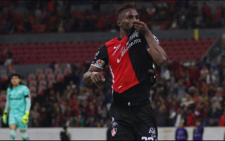 El colombiano Quiñones le dio el empate a los rojinegros.  IMAGO7/Juan Carlos Núñez