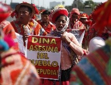 Indígenas participan en una manifestación contra la presidenta Dina Boluarte en Ollantaytambo, departamento de Cuzco. EFE/P. Aguilar