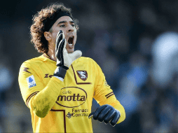 Guillermo Ochoa consigue su primera victoria con el Salernitana. ESPECIAL