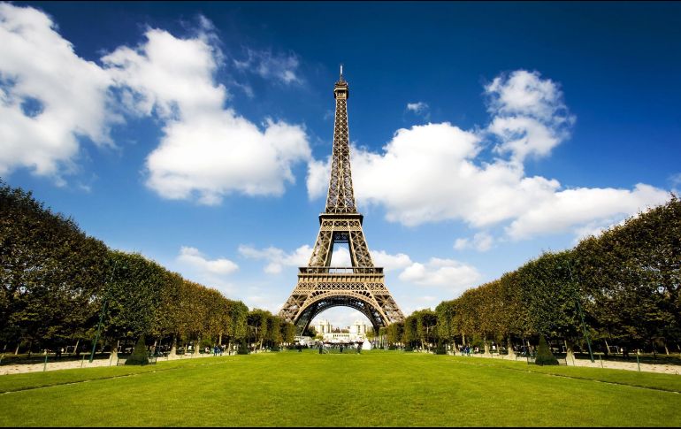La torre Eiffel es un símbolo emblemático de París. AFP/ ARCHIVO