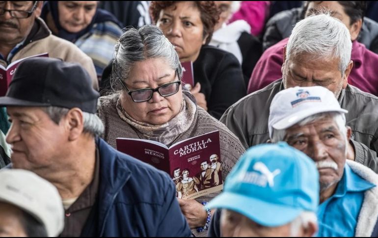 La Pensión para el Bienestar de las Personas Adultas Mayores consiste en un apoyo económico de 3 mil 850 pesos cada dos meses. SUN