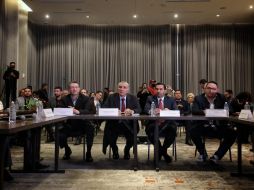 El encuentro se llevó a cabo por convocatoria del presidente municipal de Ciudad Juárez, Cruz Pérez Cuéllar. TWITTER/@adan_augusto