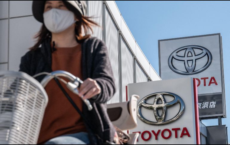 Toyota apunta a una producción de entre 9.5 y 10.6 millones de unidades de sus marcas Toyota y Lexus en 2023. AFP/ARCHIVO