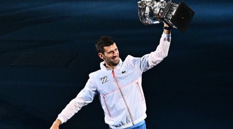 La consagración de Novak Djokovic en el Abierto de Australia 2023 le devolvió a un sitial que conoce muy bien: el número 1 del ránking de la ATP. AFP / A. Wallace