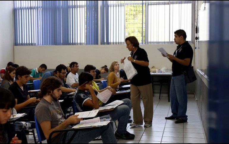 L UdeG dio a conocer las fechas de la realización de exámenes para ingresar a licenciaturas y preparatorias. EL INFORMADOR/ ARCHIVO