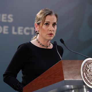 Beatriz Gutiérrez Müller expone 4 "dramas" de INE por plan B