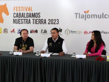 Presentación del Festival Cabalgamos Nuestra Tierra 2023, con la presencia de Salvador Zamora, alcalde de Tlajomulco; Enrique Michel, presidente de Dulces de La Rosa, y Susy Almeida. EL INFORMADOR/ ALONSO CAMACHO