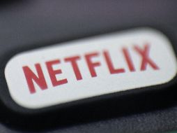 Si compartes tu cuenta de Netflix es probable que en los próximos días veas un mensaje de advertencia invitándote a contratar tu propio servicio. ESPECIAL/ Netflix