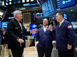 Entre las noticias de la jornada, las autoridades estadounidenses ordenaron cesar la emisión de la moneda estable de la plataforma Binance, llamada Binance USD y que es la tercera más grande de su tipo, lo que lastró hoy a activos y empresas de este sector. AP / ARCHIVO