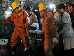 Cuerpos de emergencia rescataron los cuerpos. EFE