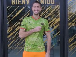 Santiago Ormeño ya porta la casaca de los Bravos de Juárez. ESPECIAL/Bravos de Juárez