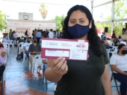 Para el nivel superior se otorga una beca de 2 mil 575 pesos mensuales a jóvenes, hombres y mujeres, estudiantes del nivel Licenciatura o Técnico Superior inscritos en escuelas del sector público. FACEBOOK Jóvenes Construyendo el Futuro