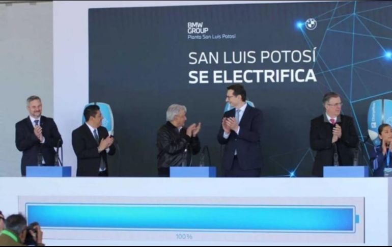 El Presidente acudió a la apertura de la planta de BMW que abrió en San Luis Potosí. SUN