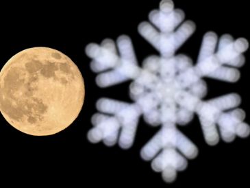 A lo largo de los siglos, el plenilunio de febrero ha adoptado otros nombres, como Luna del Lobo, de las Velas y del Águila Calva, así como Oso Luna o Luna Mapache. AFP / K. Kudryavtsev