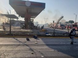 Las calles cercanas al sitio de la explosión permanecen cerradas para permitir el tránsito a los cuerpos de rescate. ESPECIAL / Guardia Nacional