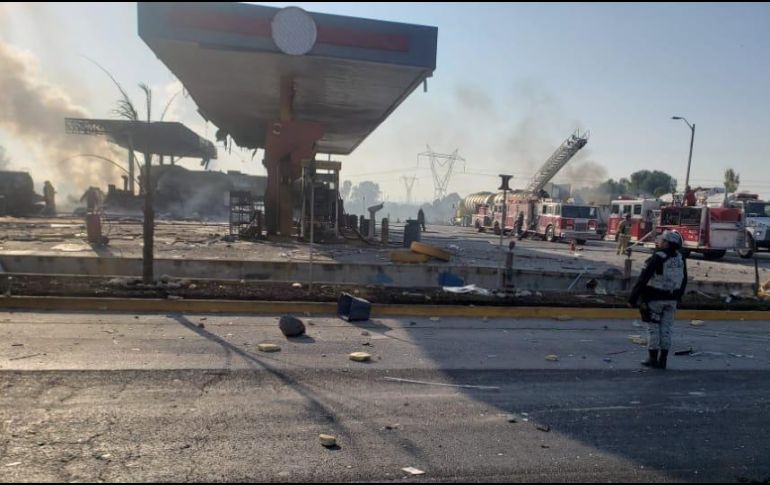 Las calles cercanas al sitio de la explosión permanecen cerradas para permitir el tránsito a los cuerpos de rescate. ESPECIAL / Guardia Nacional