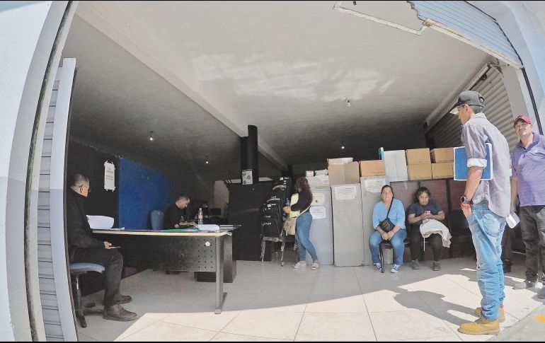 Este medio observó a personas esperando en una oficina de la Agencia del Ministerio Público que se encuentra en El Salto. EL INFORMADOR/ A. Camacho
