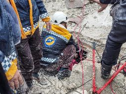 Cientos de edificios colapsaron tras el desastre. AP/S. Halil